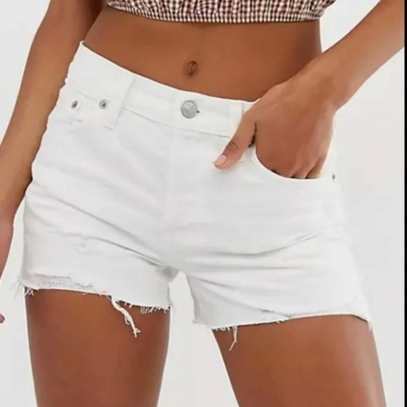 Free People Pants - Free People Sofia Raw Hem White Denim Distressed Shorts Size 29